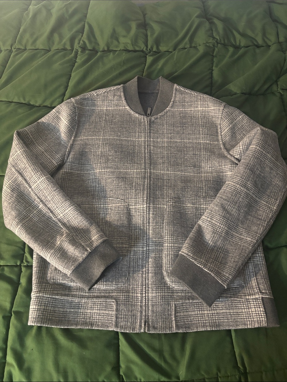 7 Diamonds Men's Gray Plaid Zip-Up Bomber Sweater